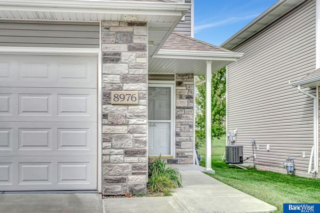 8976 Buckshot Road, Lincoln, NE 68507