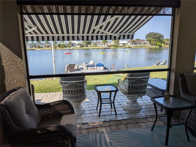 12725 SW KINGS ROW, Lake Suzy, FL 34269