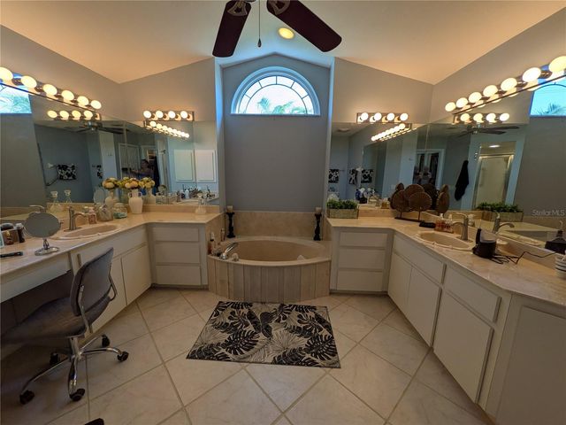 12725 SW KINGS ROW, Lake Suzy, FL 34269