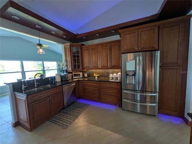 12725 SW KINGS ROW, Lake Suzy, FL 34269