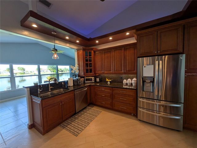 12725 SW KINGS ROW, Lake Suzy, FL 34269