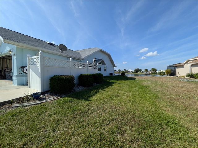 12725 SW KINGS ROW, Lake Suzy, FL 34269