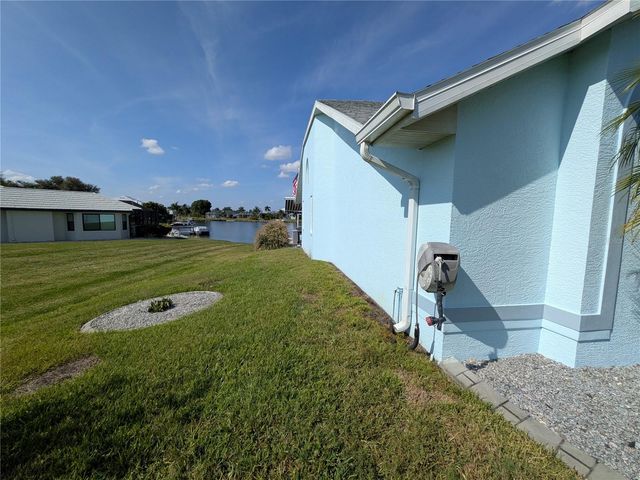 12725 SW KINGS ROW, Lake Suzy, FL 34269