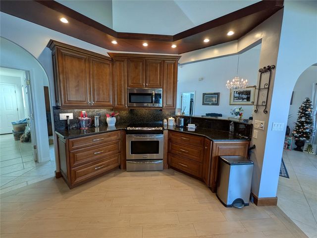 12725 SW KINGS ROW, Lake Suzy, FL 34269