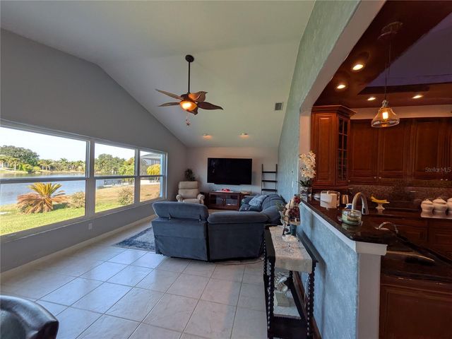 12725 SW KINGS ROW, Lake Suzy, FL 34269