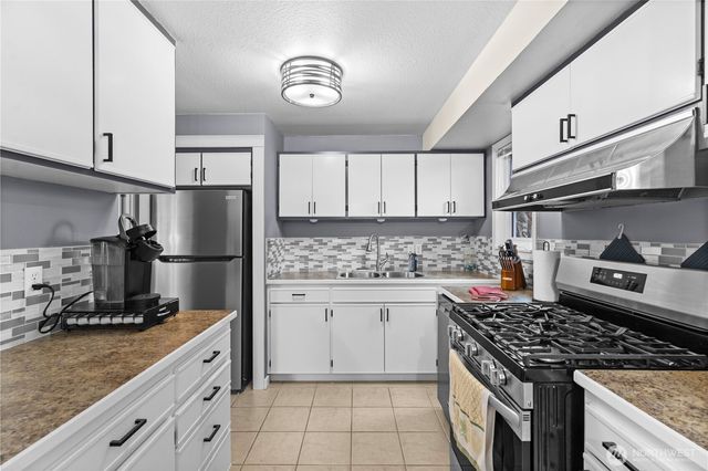 703 22nd Street SE, Auburn, WA 98002