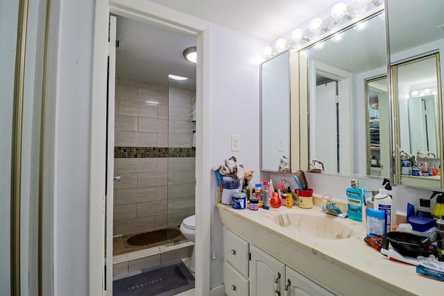 1100 Colony Point Circle Circle 415, Pembroke Pines, FL 33026