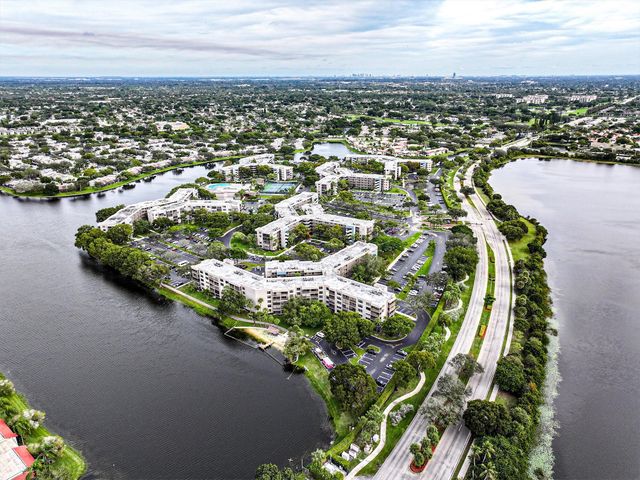 1100 Colony Point Circle Circle 415, Pembroke Pines, FL 33026