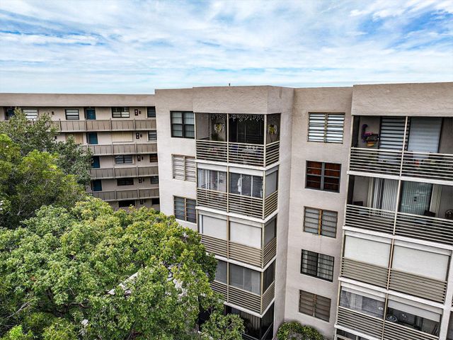 1100 Colony Point Circle Circle 415, Pembroke Pines, FL 33026