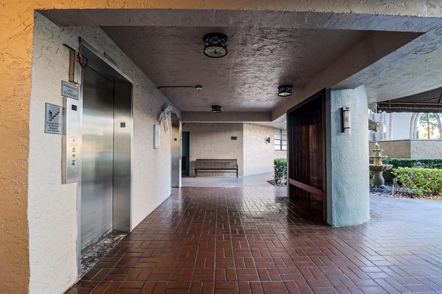 1100 Colony Point Circle Circle 415, Pembroke Pines, FL 33026