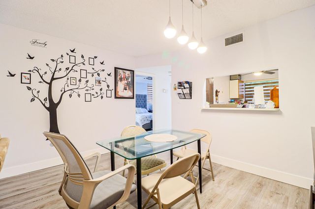 1100 Colony Point Circle Circle 415, Pembroke Pines, FL 33026