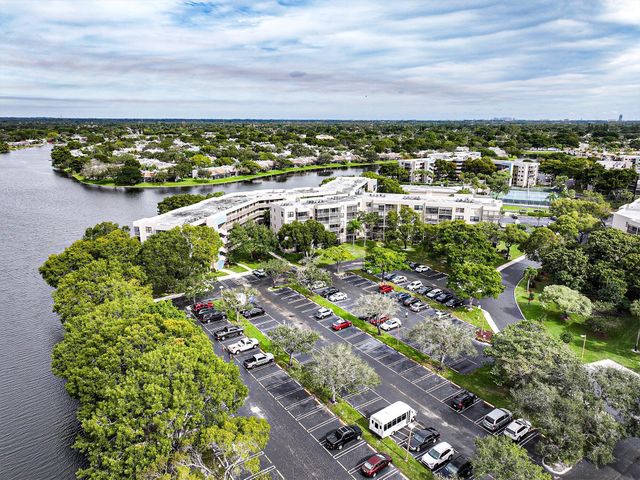 1100 Colony Point Circle Circle 415, Pembroke Pines, FL 33026