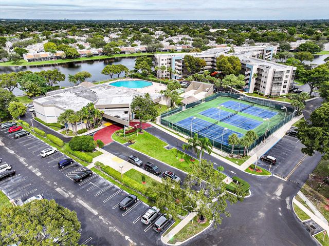 1100 Colony Point Circle Circle 415, Pembroke Pines, FL 33026