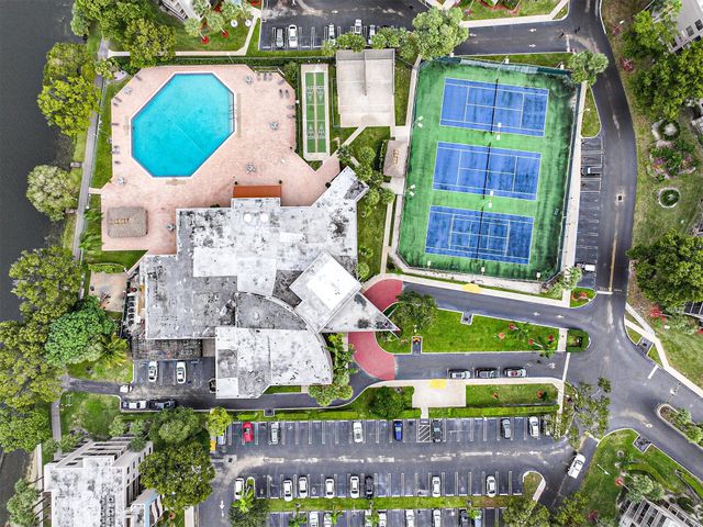 1100 Colony Point Circle Circle 415, Pembroke Pines, FL 33026