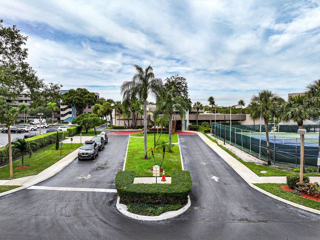 1100 Colony Point Circle Circle 415, Pembroke Pines, FL 33026