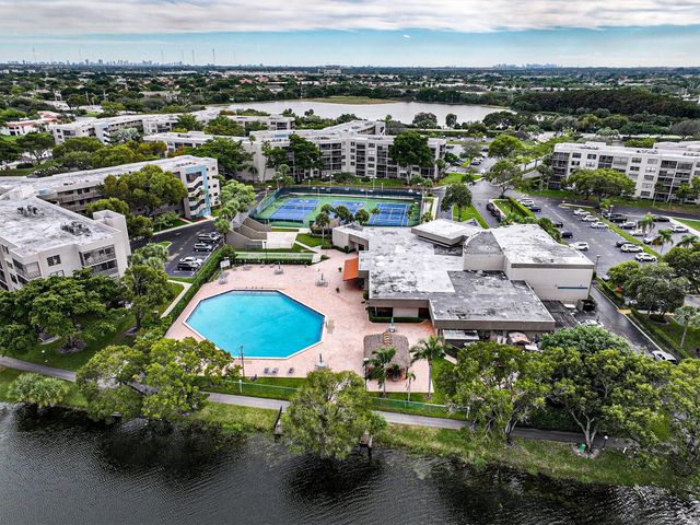 1100 Colony Point Circle Circle 415, Pembroke Pines, FL 33026