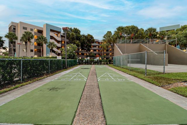 1100 Colony Point Circle Circle 415, Pembroke Pines, FL 33026