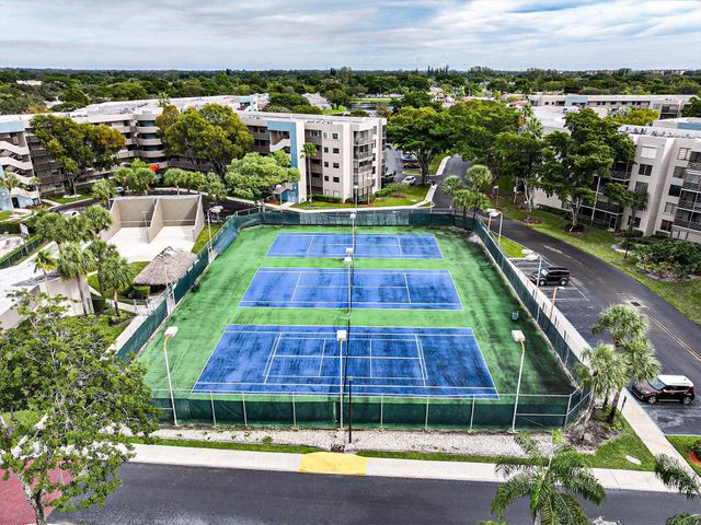 1100 Colony Point Circle Circle 415, Pembroke Pines, FL 33026