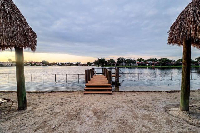 1100 Colony Point Circle Circle 415, Pembroke Pines, FL 33026