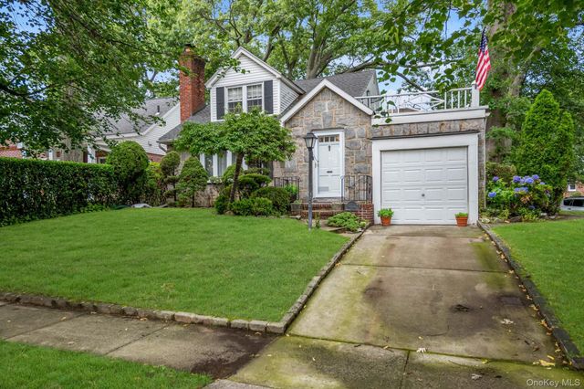 37 Maple Drive, New Hyde Park, NY 11040