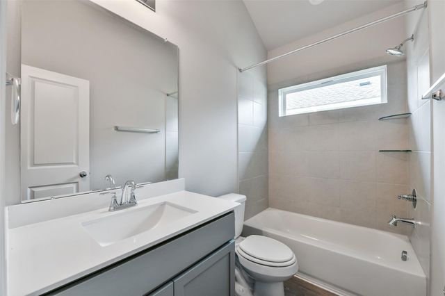 3018 King Oaks Street, Baytown, TX 77251