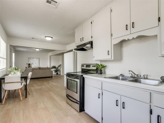 2924 SW 51st Street, Oklahoma City, OK 73119