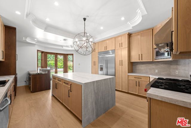 119 N Maple Drive, Beverly Hills, CA 90210