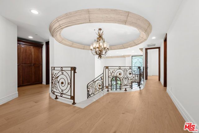 119 N Maple Drive, Beverly Hills, CA 90210