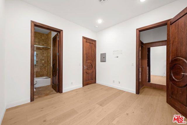 119 N Maple Drive, Beverly Hills, CA 90210