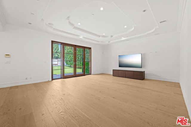 119 N Maple Drive, Beverly Hills, CA 90210