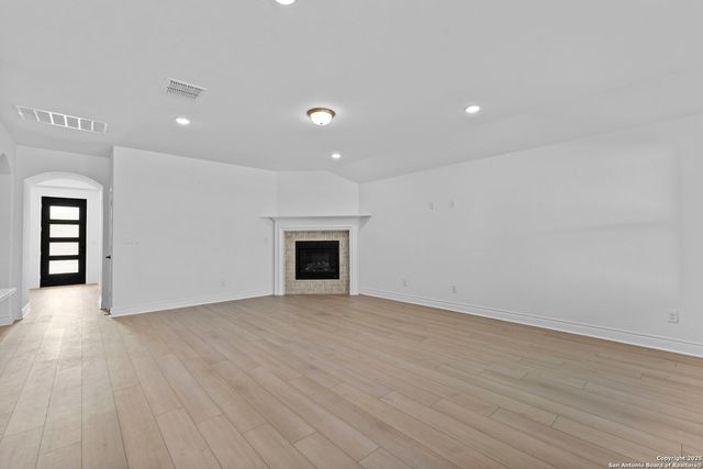 11351 Lone Ranger, San Antonio, TX 78254