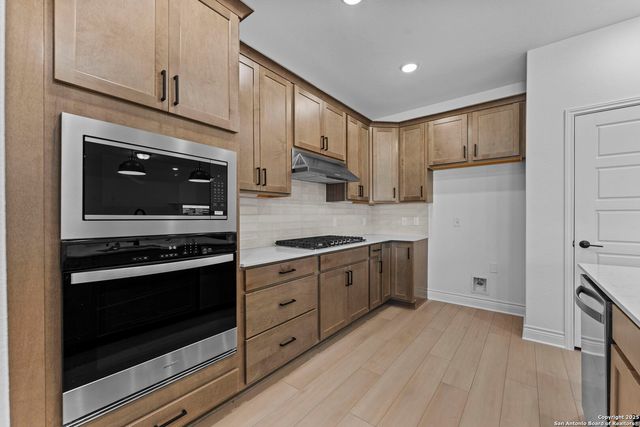 11351 Lone Ranger, San Antonio, TX 78254