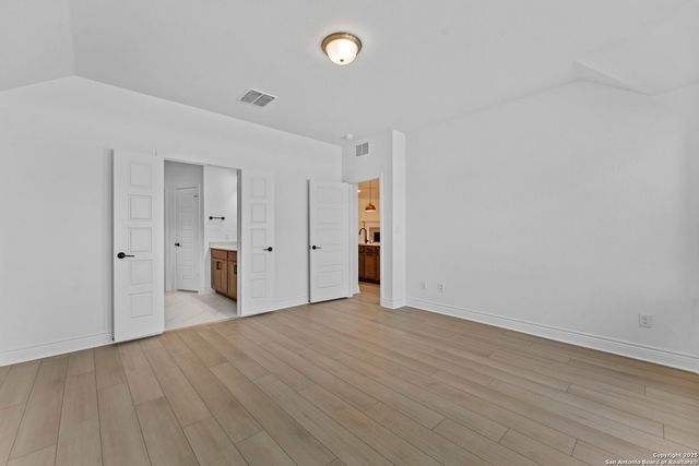 11351 Lone Ranger, San Antonio, TX 78254