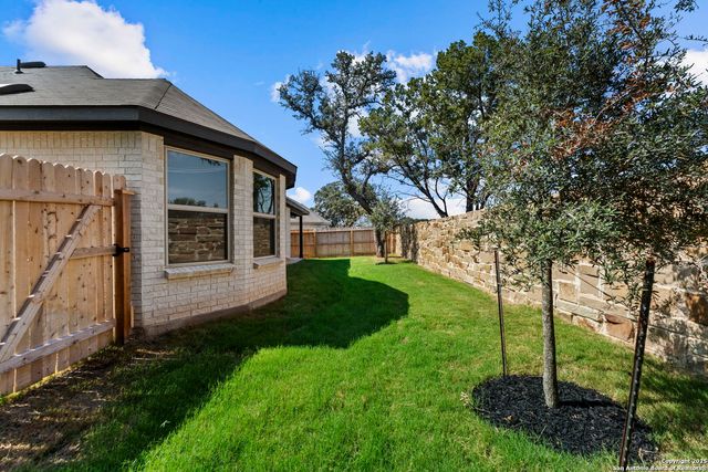 11351 Lone Ranger, San Antonio, TX 78254