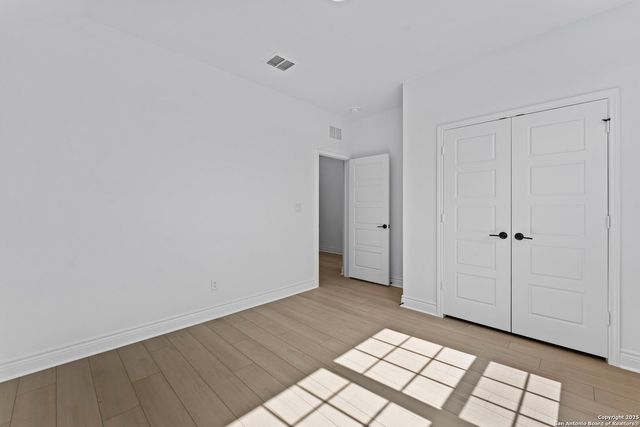 11351 Lone Ranger, San Antonio, TX 78254