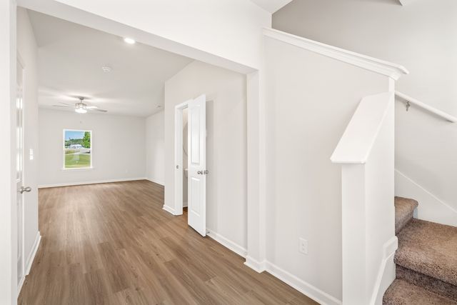 2040 Lala Loop, White Bluff, TN 37187