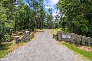205 Cougar Trail, Flora, MS 39071