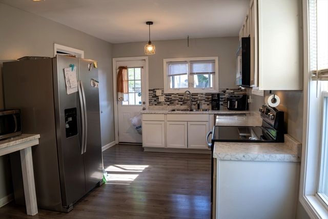 1388 Bay St, Springfield, MA 01109