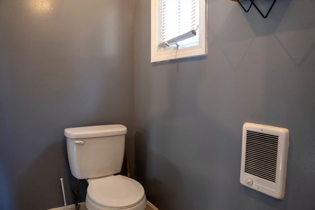 1388 Bay St, Springfield, MA 01109