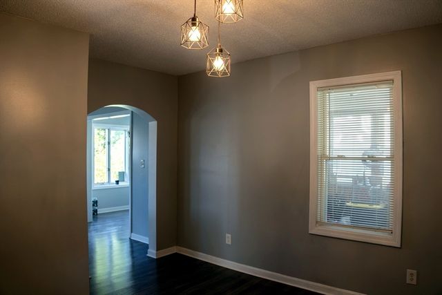 1388 Bay St, Springfield, MA 01109
