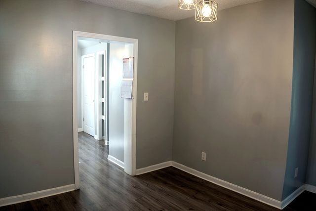 1388 Bay St, Springfield, MA 01109