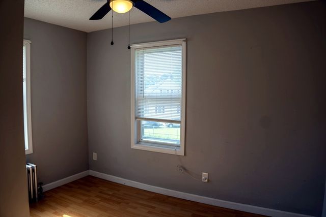 1388 Bay St, Springfield, MA 01109