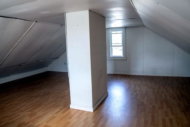 1388 Bay St, Springfield, MA 01109