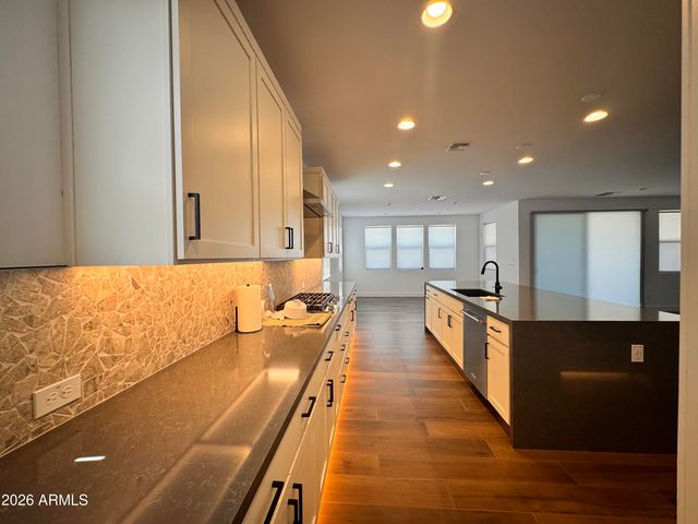 7283 W BLUE SKY Drive, Peoria, AZ 85383