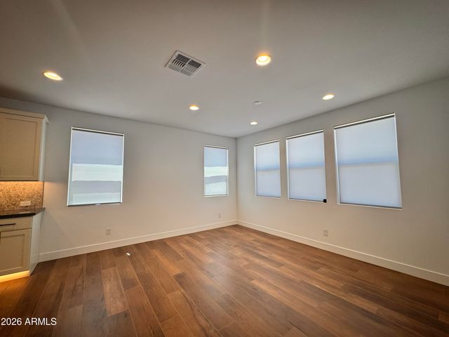 7283 W BLUE SKY Drive, Peoria, AZ 85383
