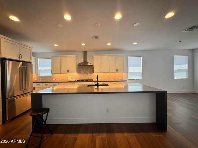 7283 W BLUE SKY Drive, Peoria, AZ 85383