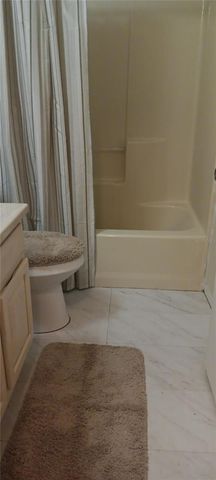 719 OAK LANE, Lady Lake, FL 32159