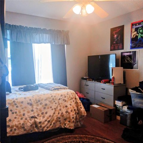 719 OAK LANE, Lady Lake, FL 32159