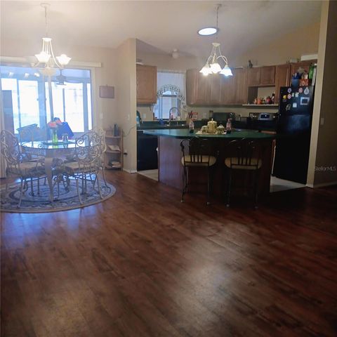 719 OAK LANE, Lady Lake, FL 32159