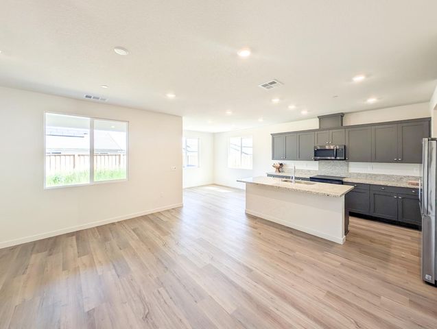 2129 Stagecoach road Rd, Patterson, CA 95363